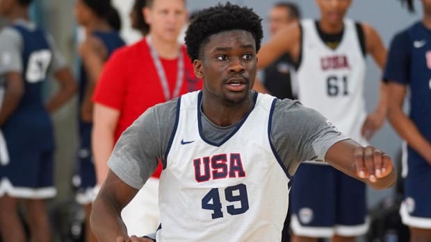 Annor Boateng practices with Team USA in Houston, Texas.